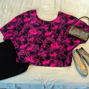 NWOT Collective Concepts pink floral blouse s. L